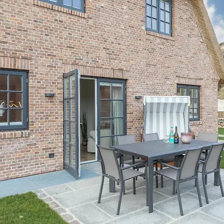 Holiday home Oyster Cove